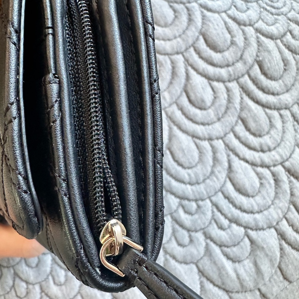 EUC♠️Kate Spade Natalia Large Turn Lock Wallet black/silver - Picture 6 of 9